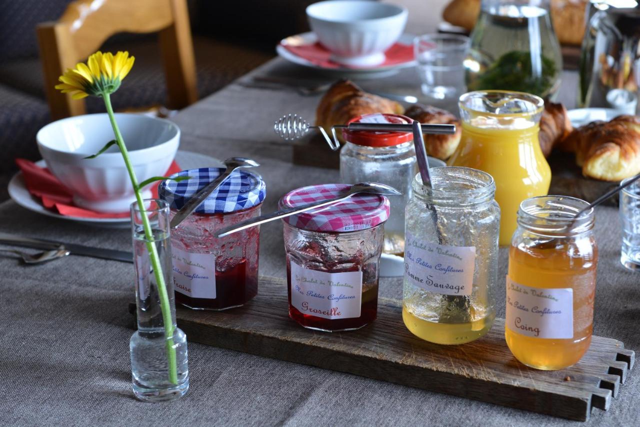Le Chalet De Valentine Bed & Breakfast Вантрон Екстериор снимка